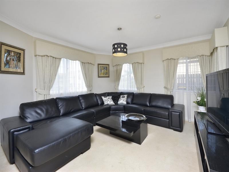 14 Christina Place, Belmont QLD 4153