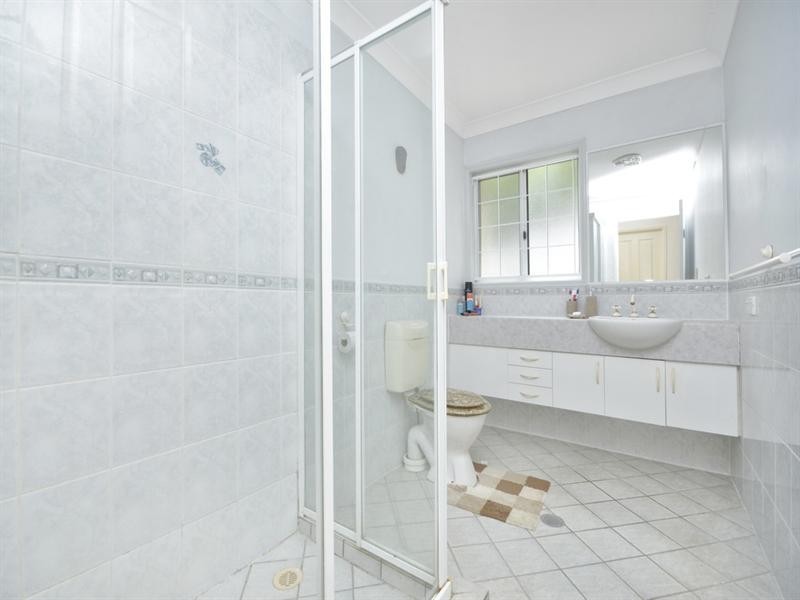 14 Christina Place, Belmont QLD 4153