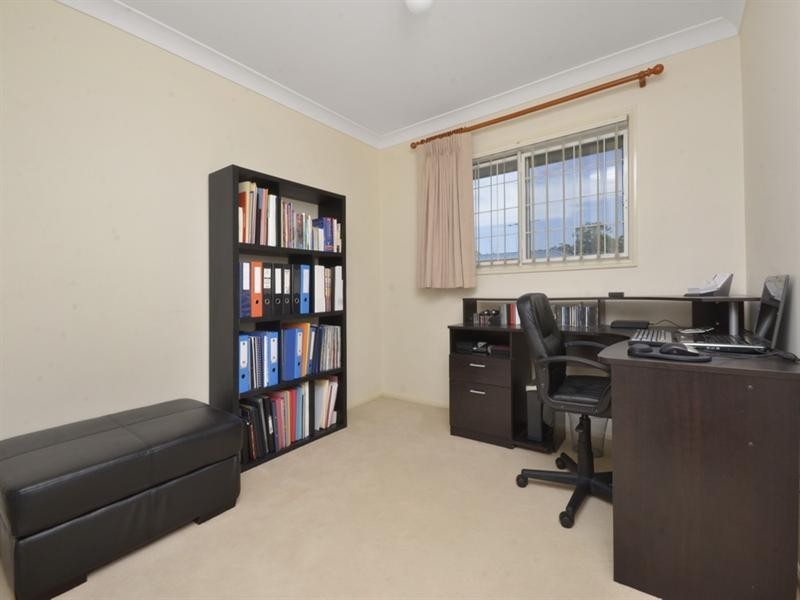 14 Christina Place, Belmont QLD 4153