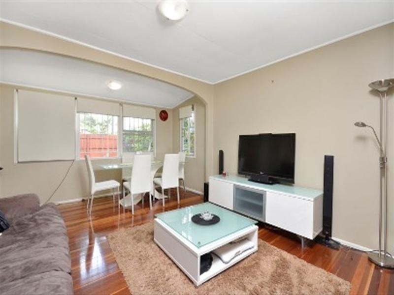 145 Sibley Road, Wynnum West QLD 4178