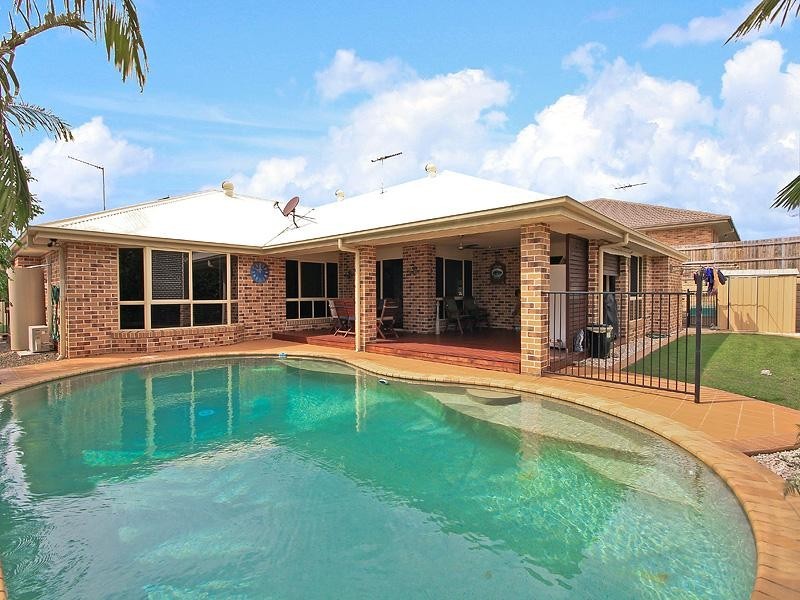 105 Brokenwood Circuit, Gumdale QLD 4154