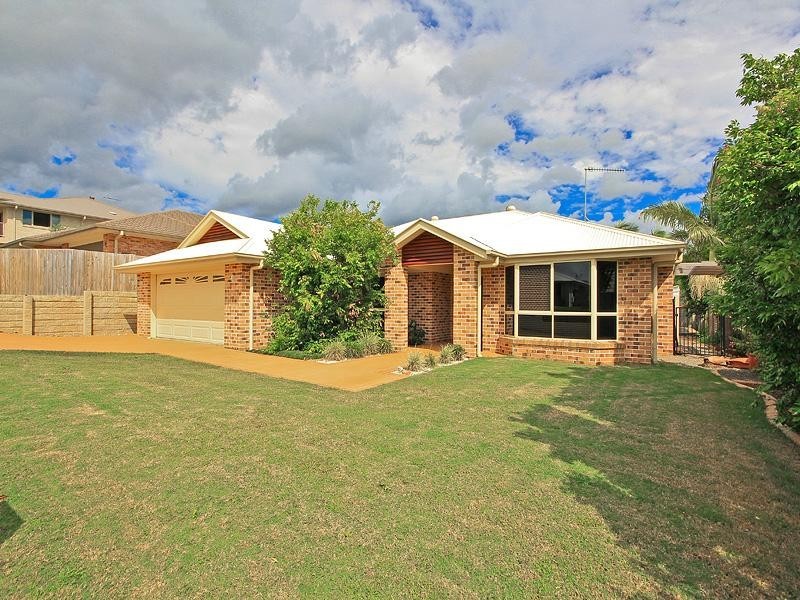 105 Brokenwood Circuit, Gumdale QLD 4154
