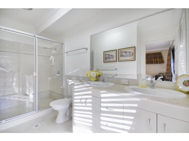 18 Williams Street, Wakerley QLD 4154