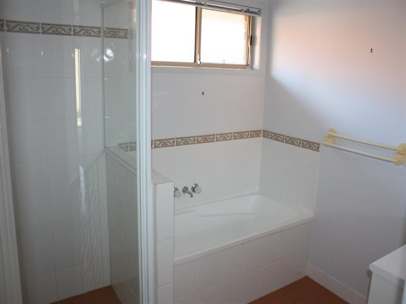 35 Campbell Street, Wakerley QLD 4154