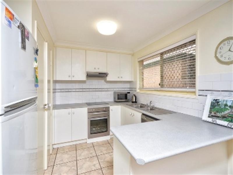 18 Wattle Street, Cannon Hill QLD 4170