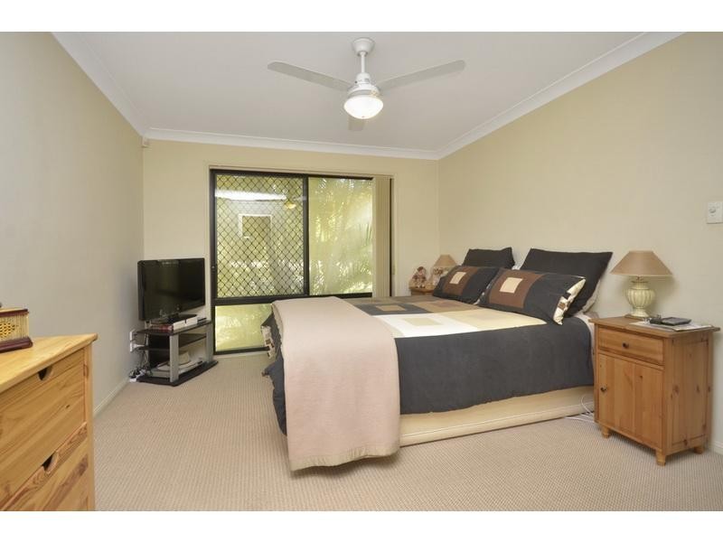 1 Manor Crescent, Wakerley QLD 4154