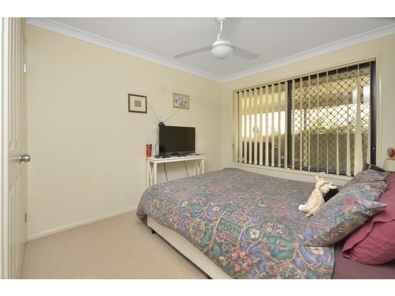 1 Manor Crescent, Wakerley QLD 4154