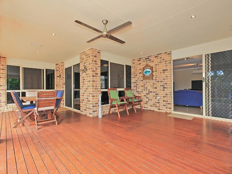 105 Brokenwood Circuit, Wakerley QLD 4154