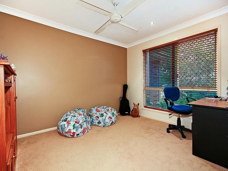 105 Brokenwood Circuit, Wakerley QLD 4154