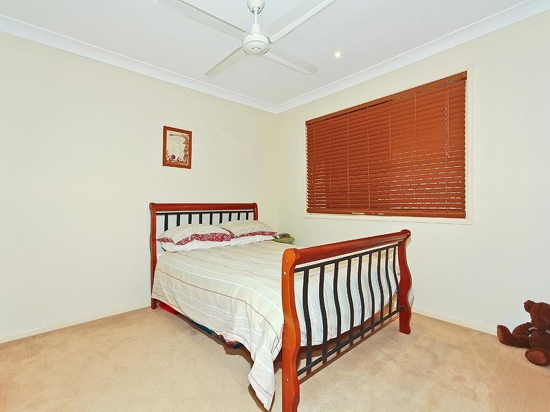 105 Brokenwood Circuit, Wakerley QLD 4154