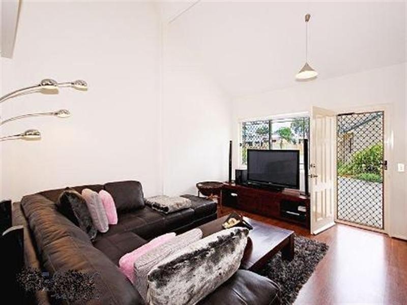 Unit 13 /21 Stanton Road, Tingalpa QLD 4173