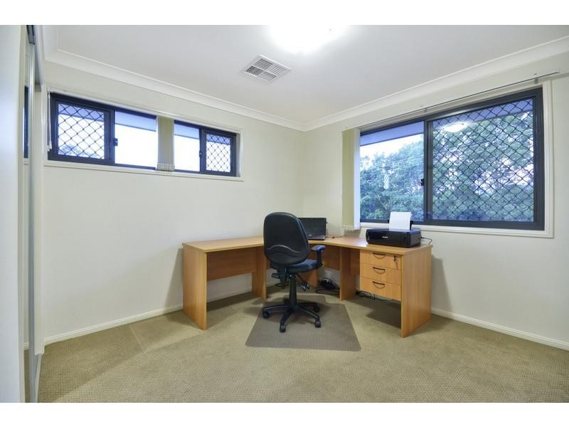 12 Saltburn Place, Wakerley QLD 4154