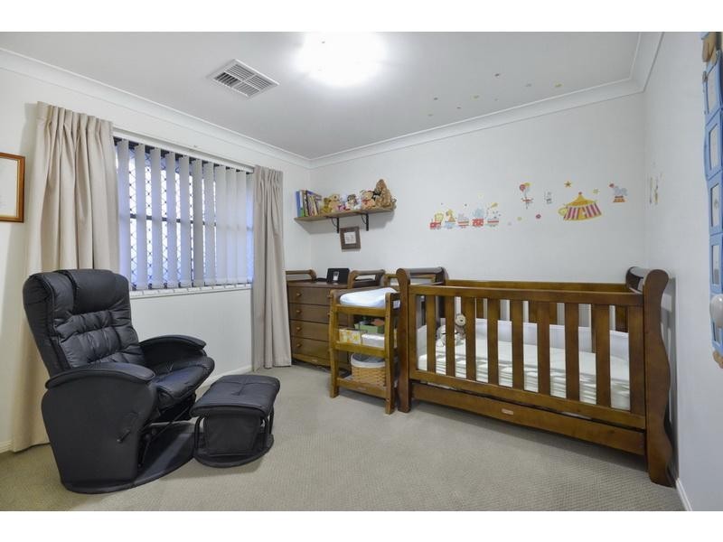 12 Saltburn Place, Wakerley QLD 4154