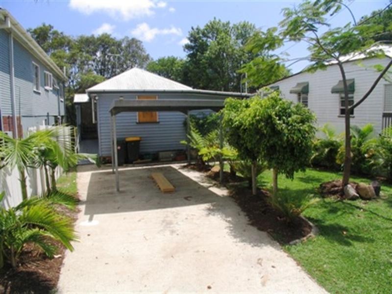 15 Boxgrove Avenue, Wynnum QLD 4178
