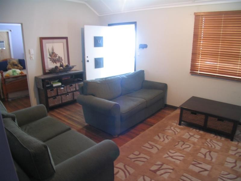 15 Boxgrove Avenue, Wynnum QLD 4178