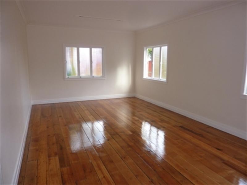 24 Randall Road, Wynnum West QLD 4178