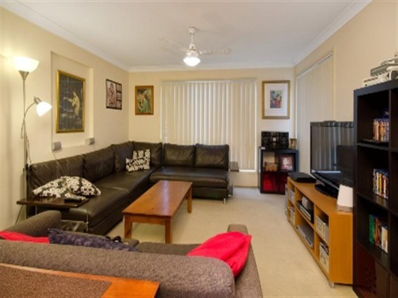 17 Friend Street, Wakerley QLD 4154