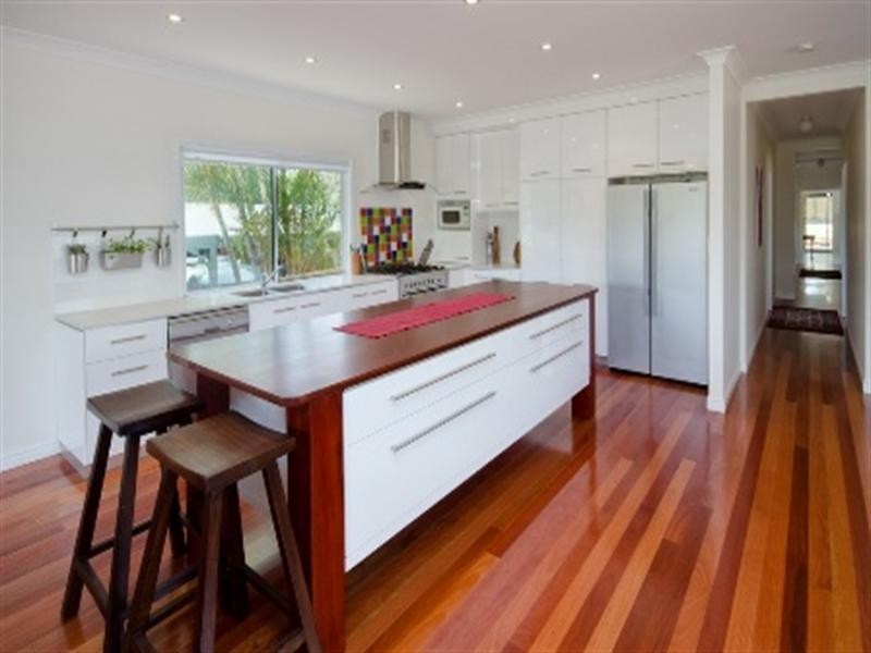12 Chandos Street, Wynnum QLD 4178
