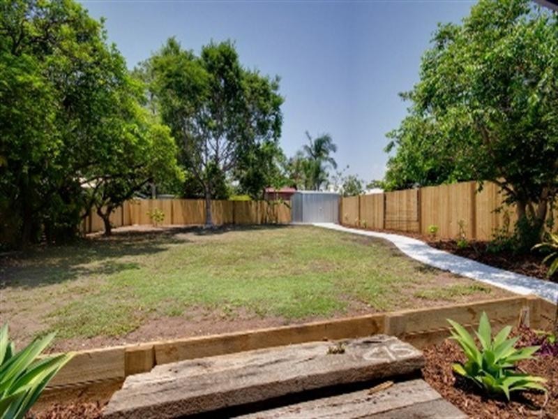 12 Chandos Street, Wynnum QLD 4178