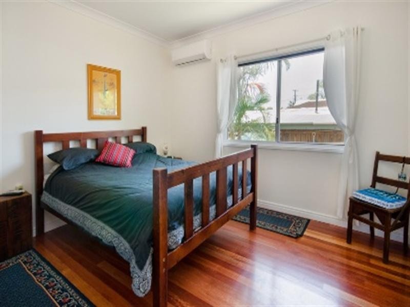12 Chandos Street, Wynnum QLD 4178