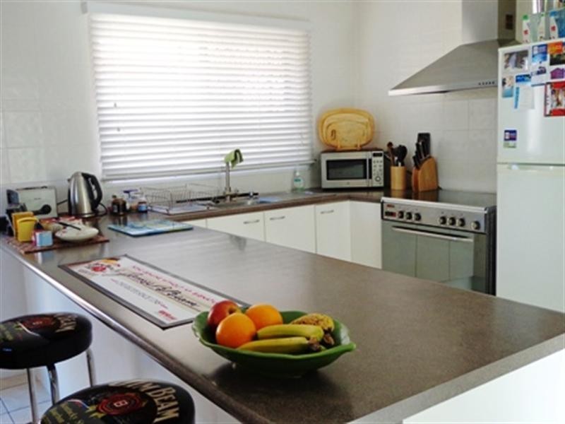 25 Macleay Crescent, Tingalpa QLD 4173