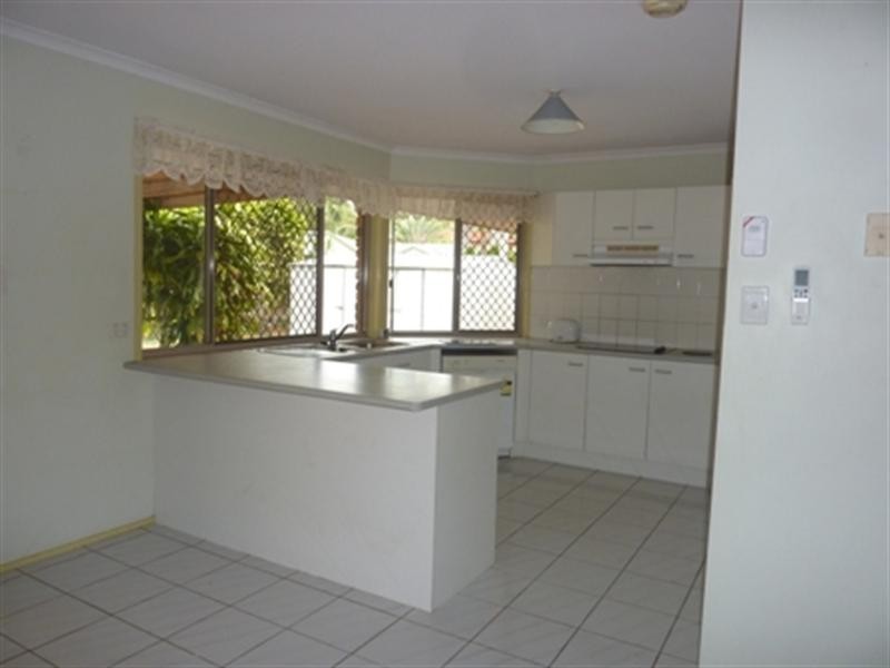 72 Castlerea Street, Tingalpa QLD 4173