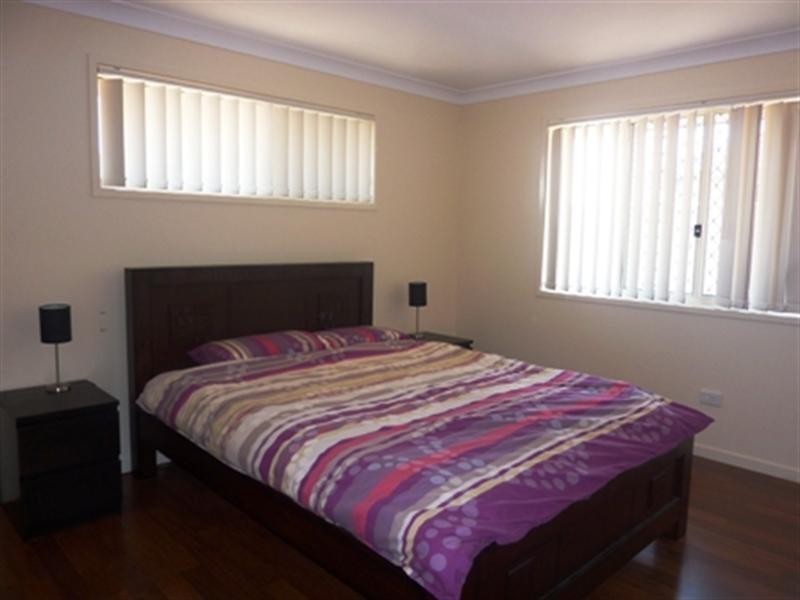 6 Sasha Street, Wynnum West QLD 4178