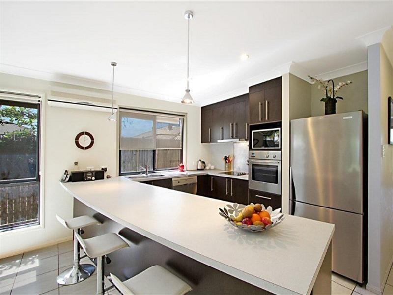 1 Luigina Close, Wakerley QLD 4154