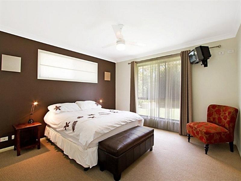 1 Luigina Close, Wakerley QLD 4154