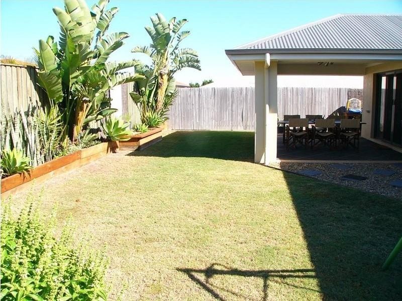 1 Luigina Close, Wakerley QLD 4154