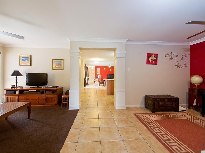 53 Senden Crescent, Manly West QLD 4179