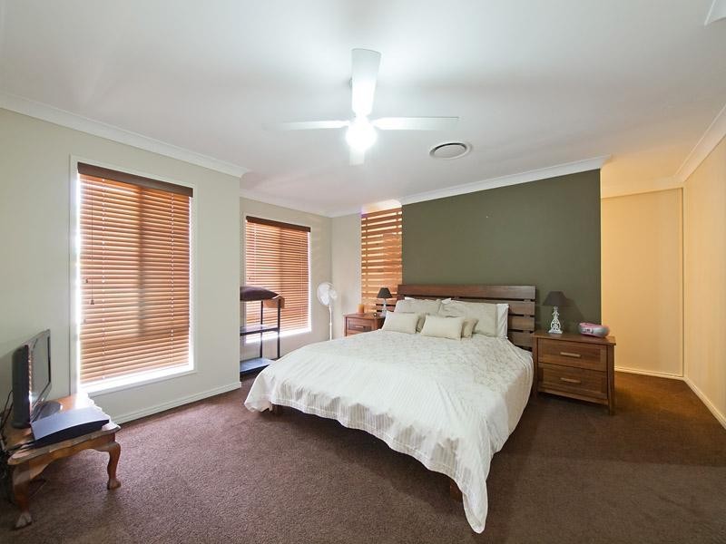 53 Senden Crescent, Manly West QLD 4179