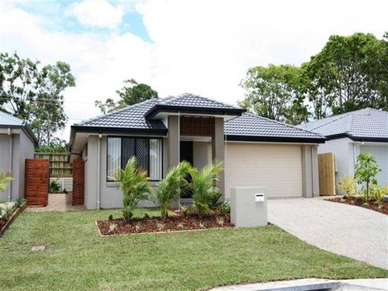 16 Rymera Crescent, Gumdale QLD 4154