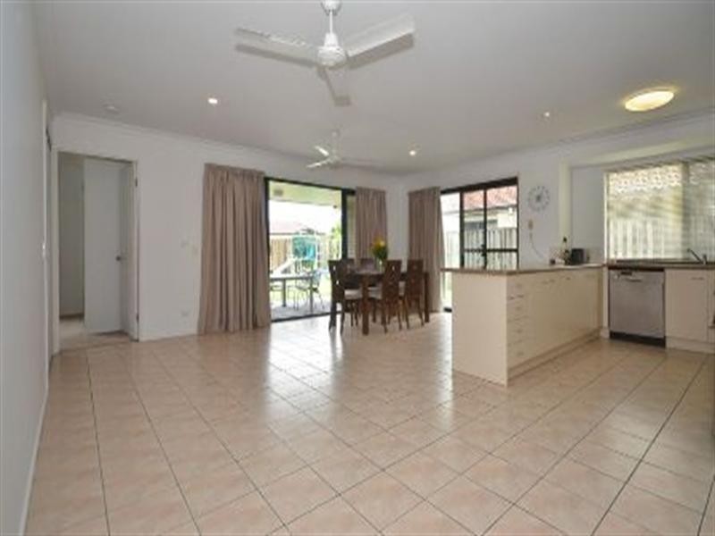 3 Sugargum Close, Bracken Ridge QLD 4017