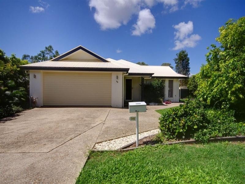 98 Brokenwood Circuit, Gumdale QLD 4154
