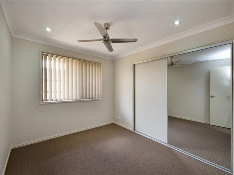 66 Schooner Circuit, Manly West QLD 4179