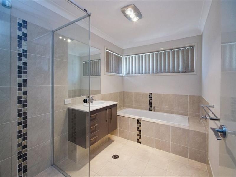 66 Schooner Circuit, Manly West QLD 4179