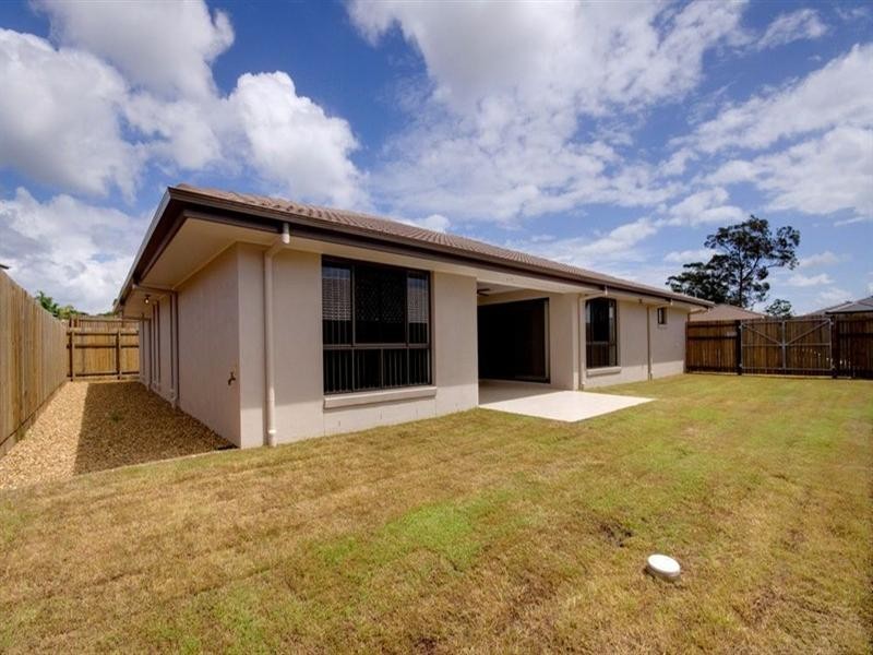 66 Schooner Circuit, Manly West QLD 4179