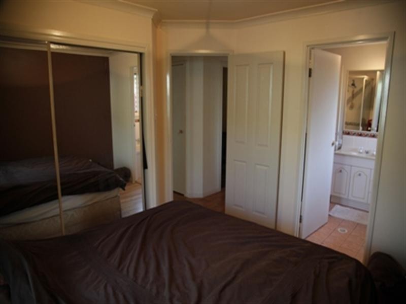 18 Kooringal Street, Tingalpa QLD 4173