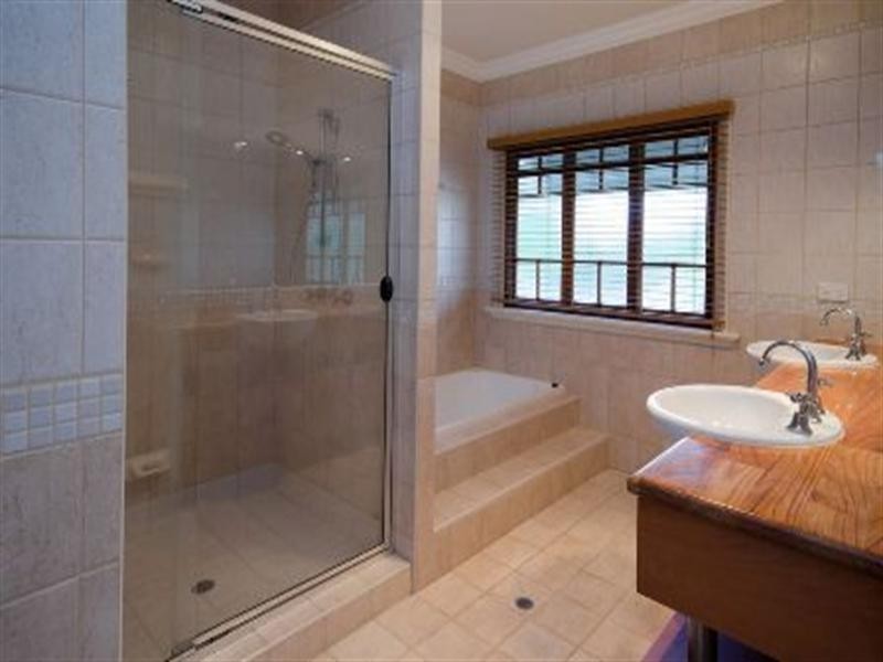 80 Bridgewater Street, Morningside QLD 4170