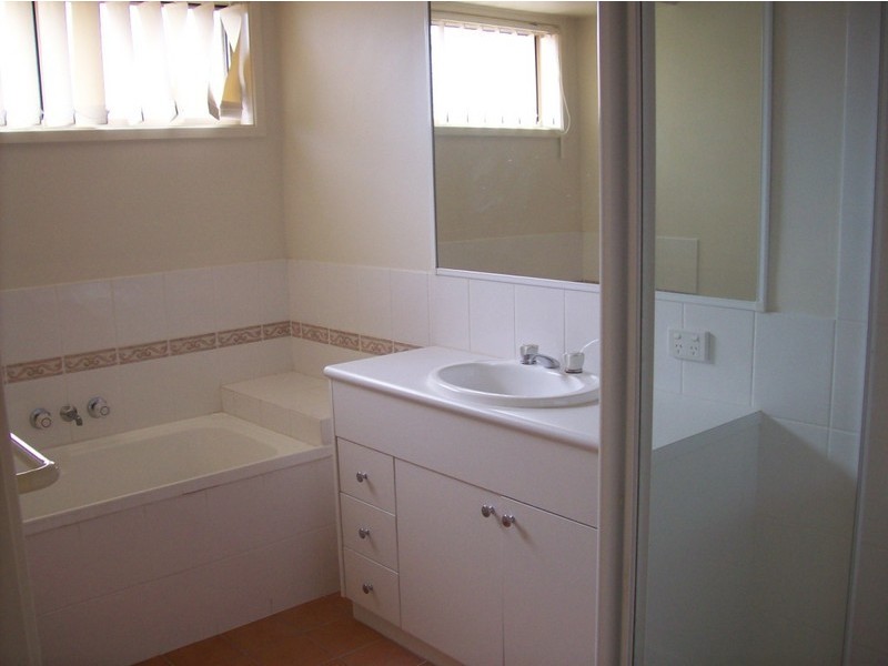 10 Eggleton Street, Wakerley QLD 4154