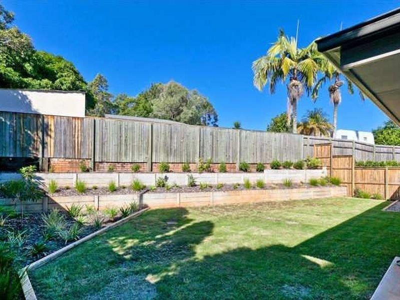 335 Old Cleveland Road East, Birkdale QLD 4159