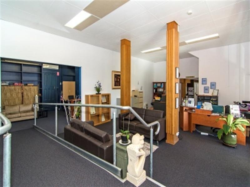 353 Ruthven Street, Toowoomba City QLD 4350