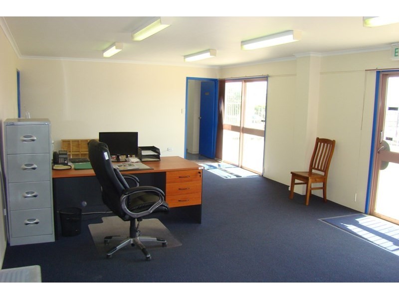 Bays 1-3, 12 Rocla Court, Glenvale QLD 4350