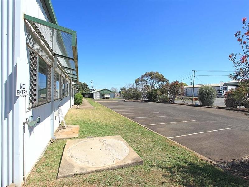 212-214 McDougall Street, Wilsonton QLD 4350