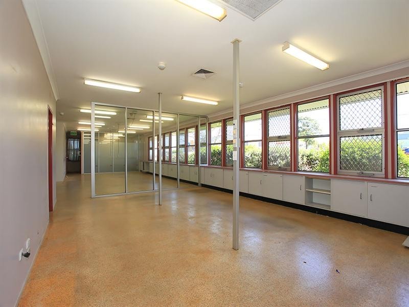 212-214 McDougall Street, Wilsonton QLD 4350