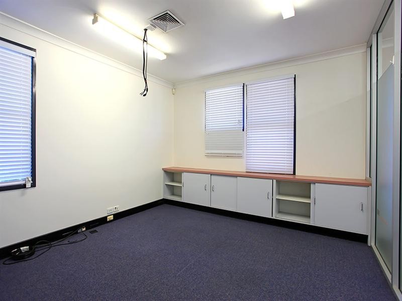 212-214 McDougall Street, Wilsonton QLD 4350