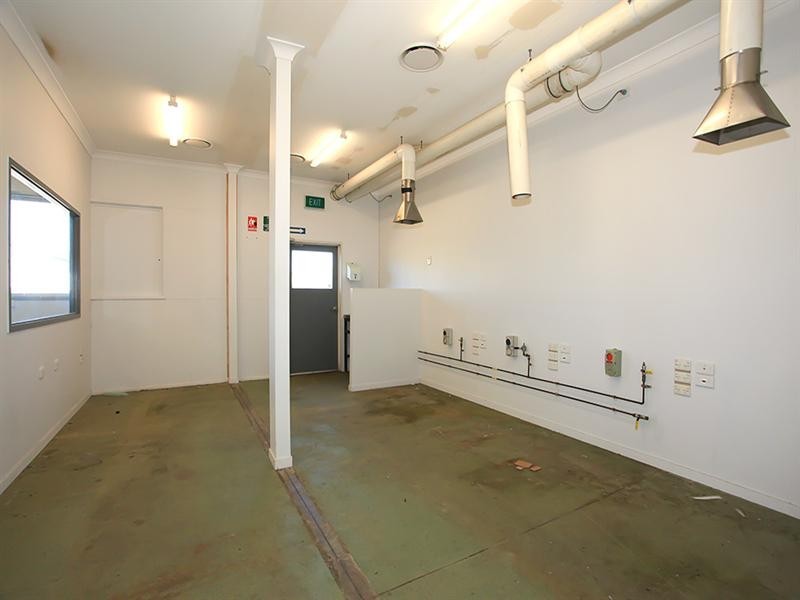 212-214 McDougall Street, Wilsonton QLD 4350