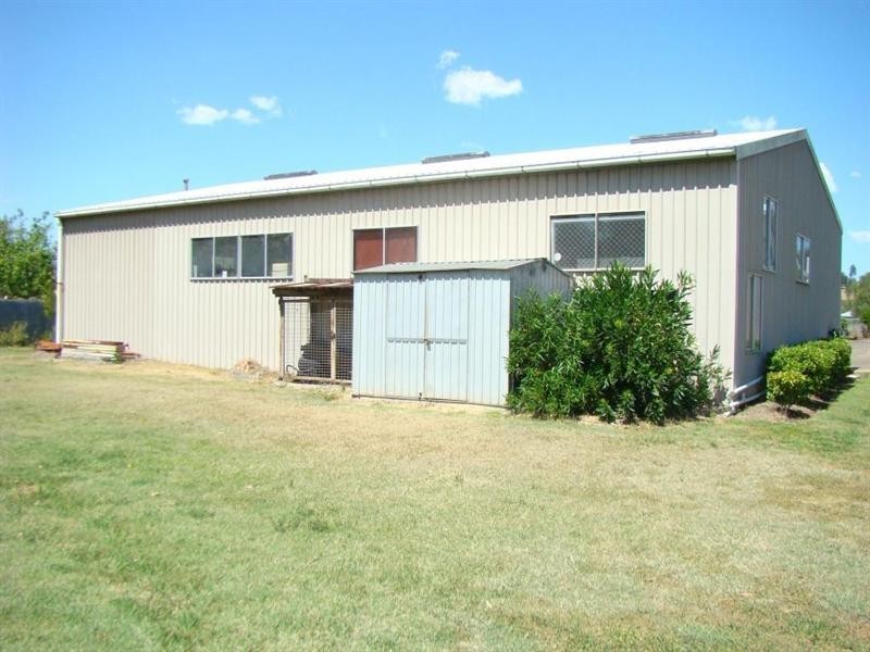 8506 Warrego Highway, Withcott QLD 4352