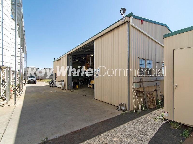 268-296 Anzac Avenue, Toowoomba QLD 4350